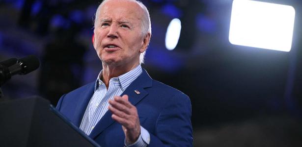 Campanha de Biden responde (e ironiza) apelo de NYT para desistência