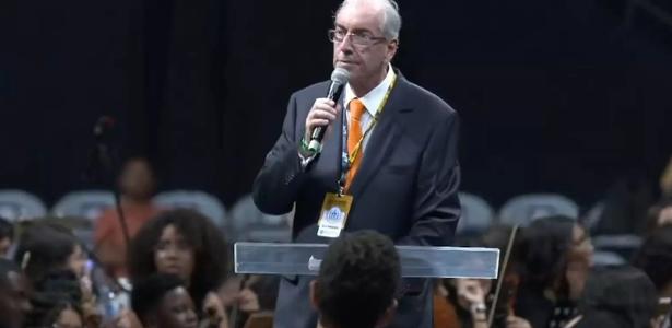 Eduardo Cunha é vaiado durante culto da Assembleia de Deus no Rio