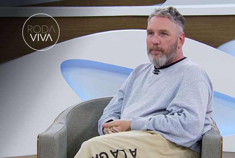 “Eu queria imitar o que ela estava fazendo” diz Herchcovitch sobre a influência da mãe em seu trabalho