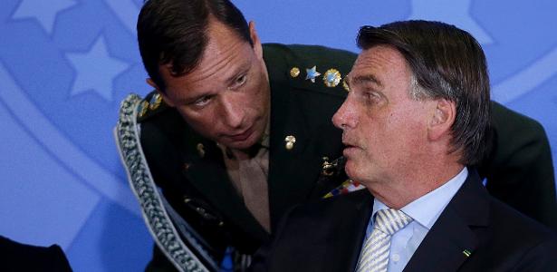 PF indicia Bolsonaro por venda de joias recebidas na Presidência
