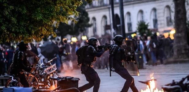 Protestos e confrontos são registrados após eleições na França