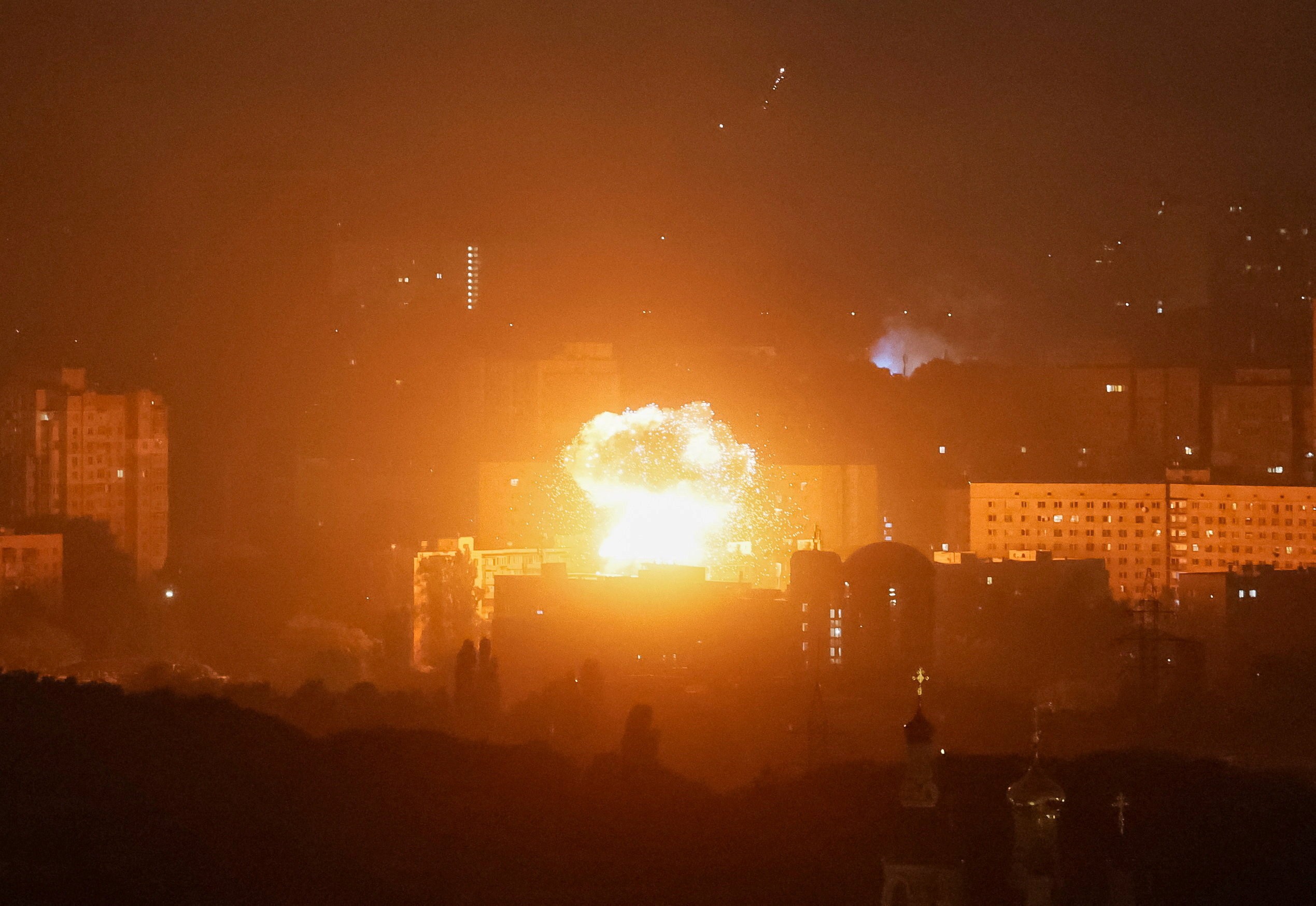 Ataque da Rússia na capital da Ucrânia deixa 6 mortos e 52 feridos; veja VÍDEO | Mundo