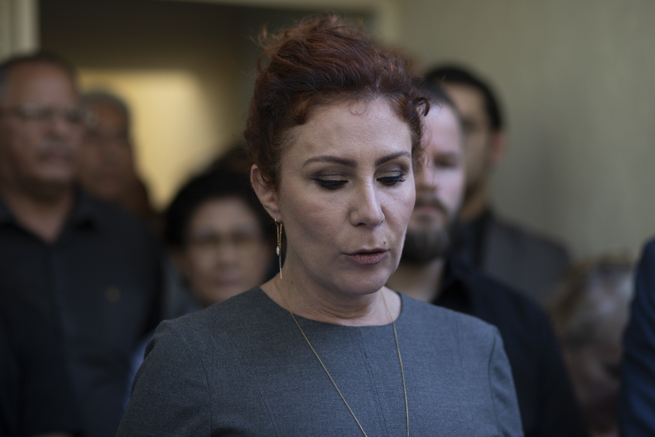 Brasileiros vão a perfil de Angelo Bonelli para agradecer por ele informar endereço de Carla Zambelli à polícia | Mundo
