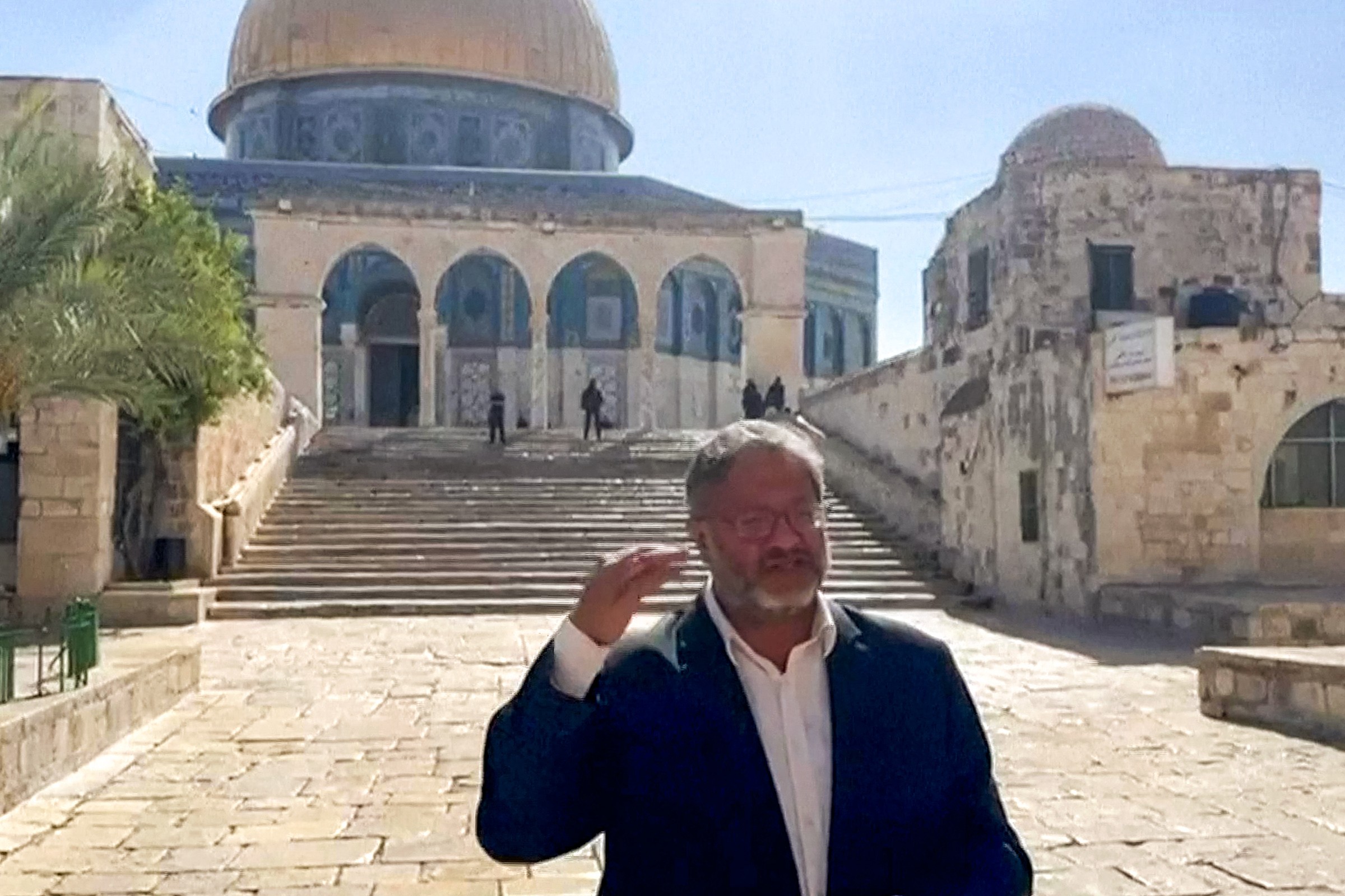 Ministro de extrema direita de Israel gera crise após rezar em templo muçulmano e pedir ‘conquista’ de Gaza | Mundo